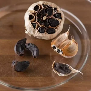 سیر سیاه فرآوری شده ۲۰۰ گرمی