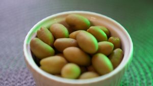 زیتون ماری شور هسته دار 700 گرمی